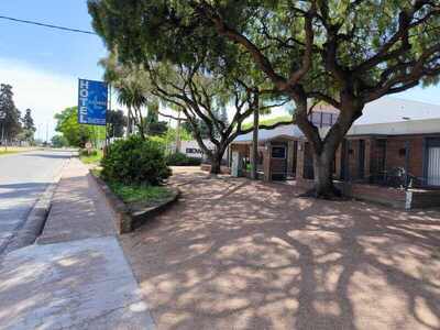 Hotel Lamas - Frente de las instalaciones